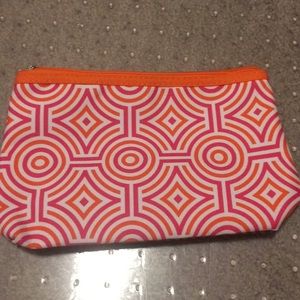 Clinique Makeup Bag (Free with Bundle)